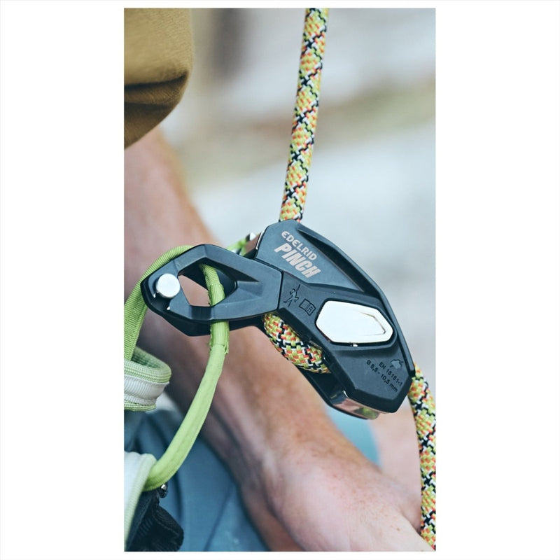 Edelrid PINCH Assisted Braking Belay Device Precise Lowering Control Green