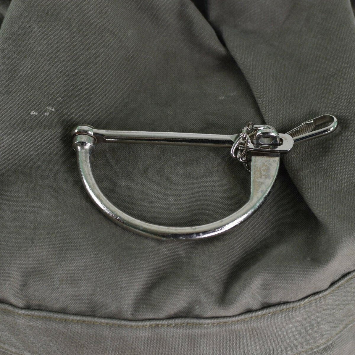 Genuine German army sea sack duffel bag w shoulder straps large w lock backpack