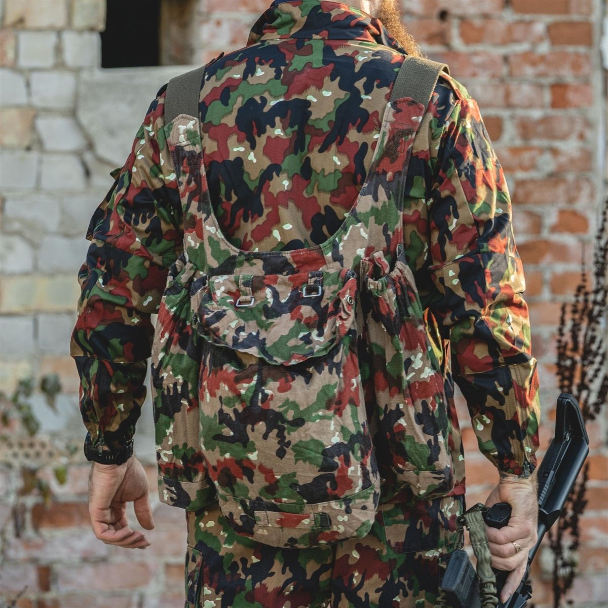 Genuine Swiss army backpack Switzerland Alpen Camo sniper rucksack w suspenders